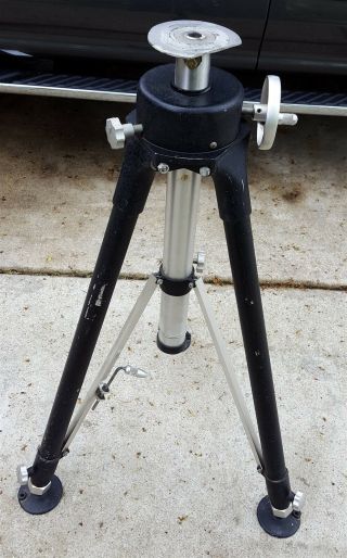 QuickSet Hercules Vintage 5302 Tripod w/ Geared Elevator and Head Plate 3 8