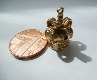 Vintage 9ct Gold Charm in Form of a Crown,  1971,  Large,  Heavy 4.  9g 5