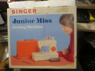 Vintage Singer Junior Miss Child 