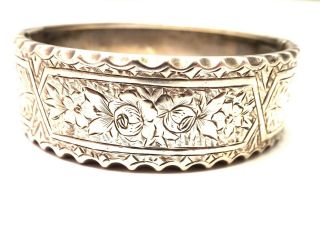 Antique Victorian English Chester Sterling Silver Engraved Cuff Bangle.  F82f