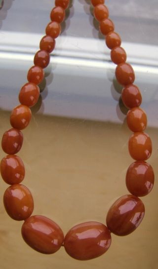 STUNNING,  VINTAGE BUTTERSCOTCH AMBER BAKELITE FLAPPER NECKLACE,  59g 3