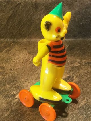 Rosbro Rosen Hard Plastic Vintage Halloween Cat On Wheels Candy Container 3