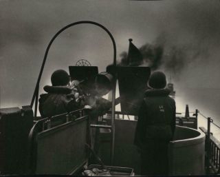 Wwii Us Coast Guard Gunners In Action On Lci During D - Day Invasion Photo - B611