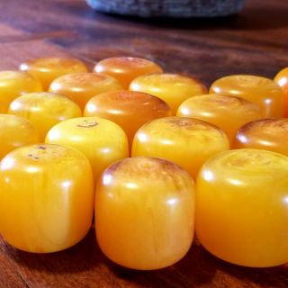 21 Highly Collectible Vintage Bakelite Butterscotch Amber Giant Barrel Beads