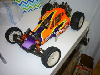 Vintage Team Losi Electric Buggy With Motor,  Battery,  Charger And Remote