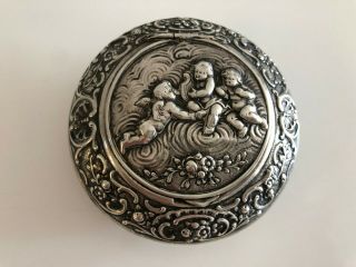 Lovely Silver Pill Box.  Russia 1900s.  Lorie 84.  With Angels.  93 Gr