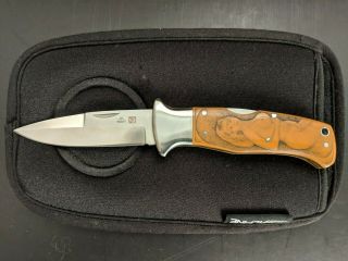 Al Mar Sere Extremely Rare 3001 - A Yellow Micarta,  Nude Scrimshaw By Bob Hergert