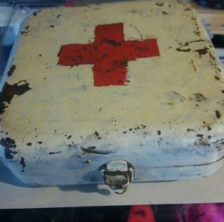 Old Vintage Wwii Russian Medical Doctor First Aid Kit Box Red Cross And Pouch
