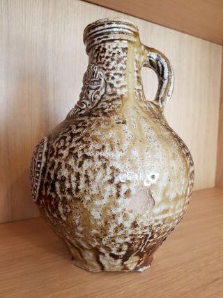 Rare Bellarmine jug Bartmannskrug 17th century saltglazed stoneware Bartmann 2
