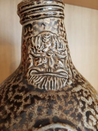Rare Bellarmine jug Bartmannskrug 17th century saltglazed stoneware Bartmann 5