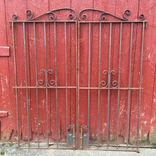 Vintage Iron Double Sided Gate