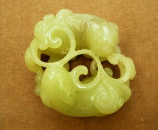 Chinese vintage carved (green hue) celadon jade Two Kylins openwork pendant 2