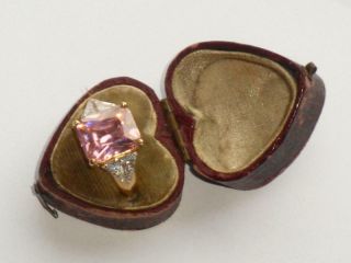 VERY LARGE HEAVY STUNNING VINTAGE EMERALD CUT 8ct FIERY PINK TOPAZ GOLD RING 8