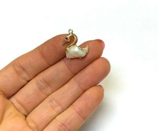 Vintage 14K Yellow Gold Mother of Pearl Swan Bird Charm Pendant with Ruby 3