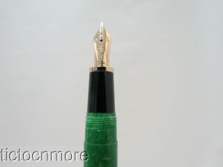 VINTAGE SAILOR JAPAN FOUNDED 1911 GREEN JADE FOUNTAIN PEN 14k NIB 5