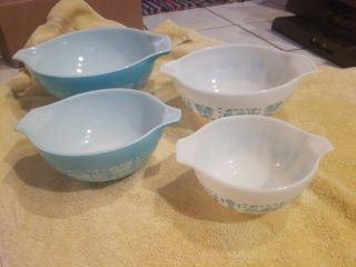 Vintage Pyrex Butterprint Turquoise Cinderella 4pc Mixing Bowls In Wow