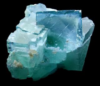756.  2g Rare Transparent Green Fluorite Crystal Mineral Specimen/china