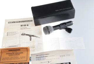 Beyerdynamic M69 - N Vintage Hypercardioid Dynamic Microphone,  Clip,  Case 49170