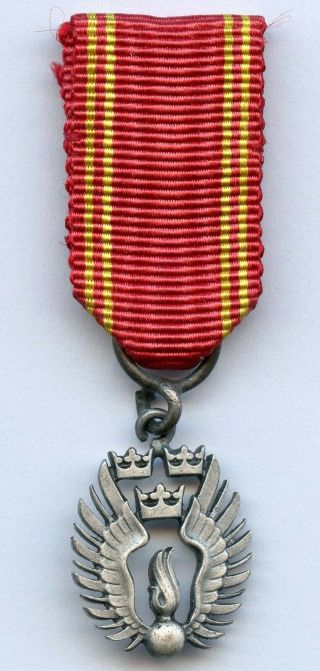 Sweden Wwii Air Raid Warden Service Silver Miniature Medal Grade