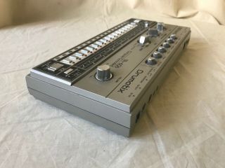 Roland TR - 606 Drumatix Computer Controlled Vintage Drum Machine w/ power supply 7