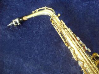 VINTAGE CONN SHOOTING STARS ALTO SAXOPHONE,  YAMAHA MPIECE,  CONN CASE 6