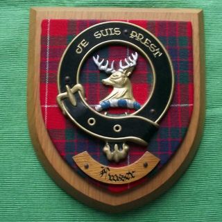 Vintage Old Scottish Carved Oak Clan Fraser Tartan Plaque Crest Shield Z