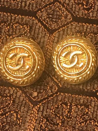 Vintage Chanel Cc Logo Clip - On Earrings Gold - Made In France - 93ccp