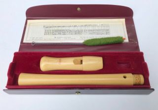 Vintage Moeck Wooden Soprano Recorder 121 Nicely Grained Light Maple With Case