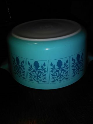 Vintage Pyrex TURQUOISE 