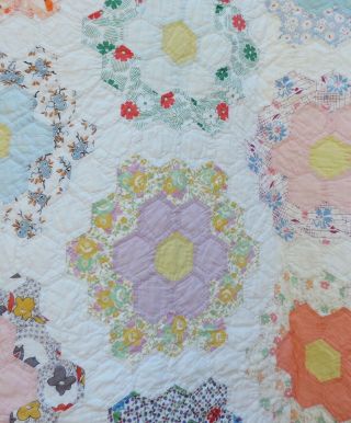VTG Grandmother’s Flower Garden Cotton Feed Sack Quilt Hand Sewn Hexagons 94x68 10
