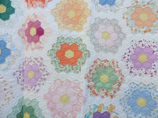 VTG Grandmother’s Flower Garden Cotton Feed Sack Quilt Hand Sewn Hexagons 94x68 7