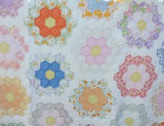 VTG Grandmother’s Flower Garden Cotton Feed Sack Quilt Hand Sewn Hexagons 94x68 8