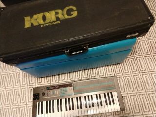 Vintage Korg Poly 800 Analog Synthesizer Serviced w/case 100 great synth 9