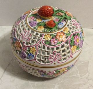 Vintage Herend Hungary Strawberry Finial Reticulated Bon Bon Ball Trinket Box