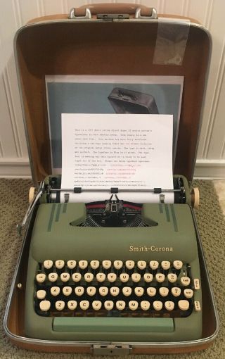Vtg 1957 Smith Corona Silent 5t Series Seafoam Portable Typewriter & Case
