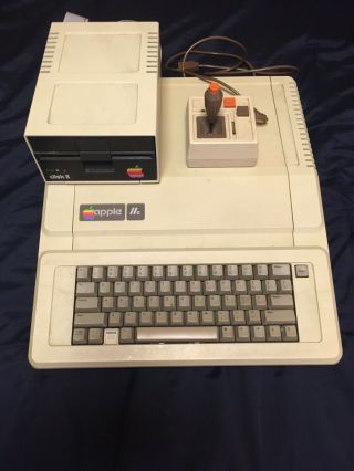 Vintage Apple Ii E Never From An Estate One Owner In