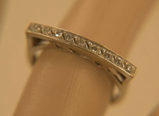 Vintage 18ct Gold & Diamond Ring Size N 1/2 (uk) & 7 (us)