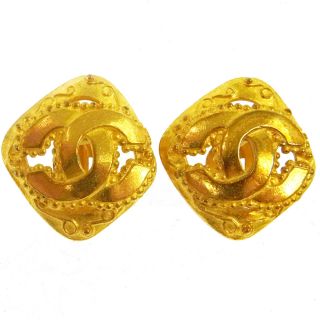 Authentic Chanel Vintage Cc Logos Earrings Gold - Tone Clip - On 1.  1 - 1.  1 " M13336d