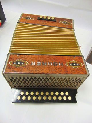 VINTAGE HOHNER 2 ROW CONCERTINA BUTTON ACCORDION SQUEEZEBOX 21 KEYS 8 BASS 4