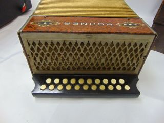 VINTAGE HOHNER 2 ROW CONCERTINA BUTTON ACCORDION SQUEEZEBOX 21 KEYS 8 BASS 5