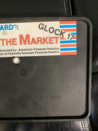 Glock Vintage Model 17L Tupperware Box / 1987 Us Award Sticker 11
