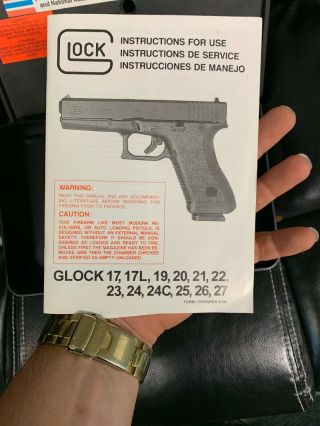 Glock Vintage Model 17L Tupperware Box / 1987 Us Award Sticker 9