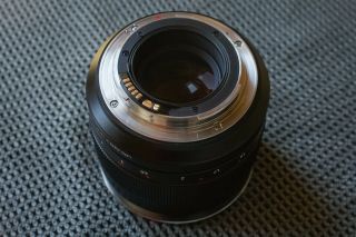 ZEISS Planar T 85mm f/1.  4 MF ZE Lens For Canon -,  rarely 5
