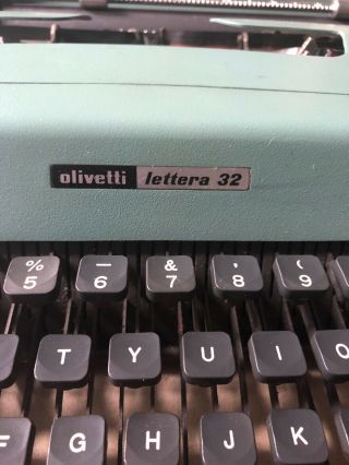 Vintage Olivetti Typewriter Letters 32 with Case,  Great 3