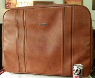 Vintage Samsonite Sonora 2 Full Size Suitcase On Wheels