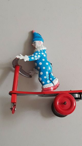 Vintage Tin Litho Wind Up Clown Roli Zoli Lemezarugyar Hungary Runs No Key