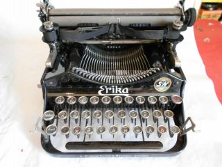 Vintage typewriter Seidel & naumann Erika 1920s Portable and case 8
