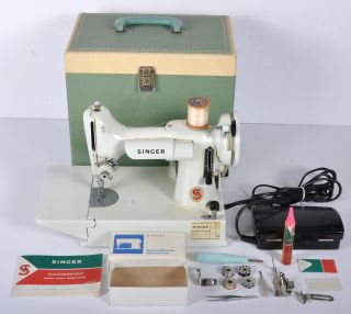 Vintage Singer White Featherweight 221k Sewing Machine W/ Carry Case Accessories