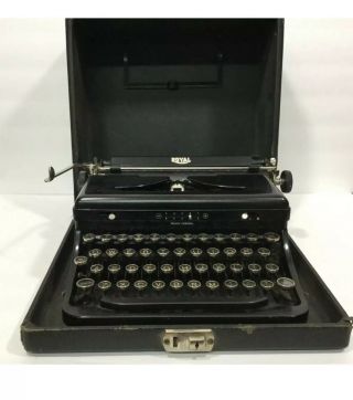 1930 Vintage Royal Portable Typewriter