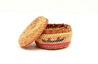Vintage Northwest Coast Native Makah Nootka Basket Lidded Pictorial Sea Grass /